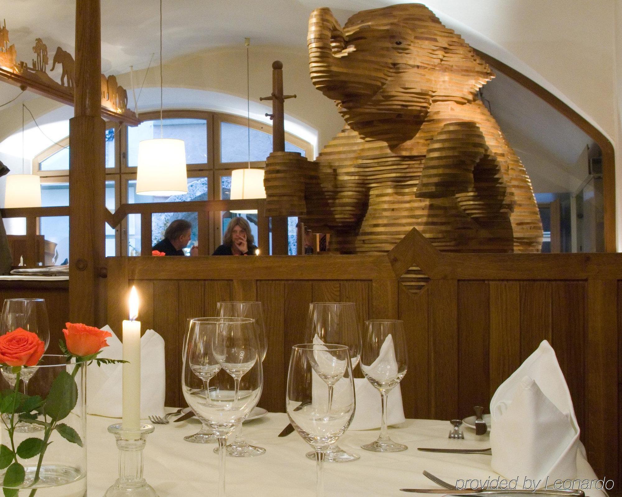 Hotel Elefant Salzburg Restauracja zdjęcie